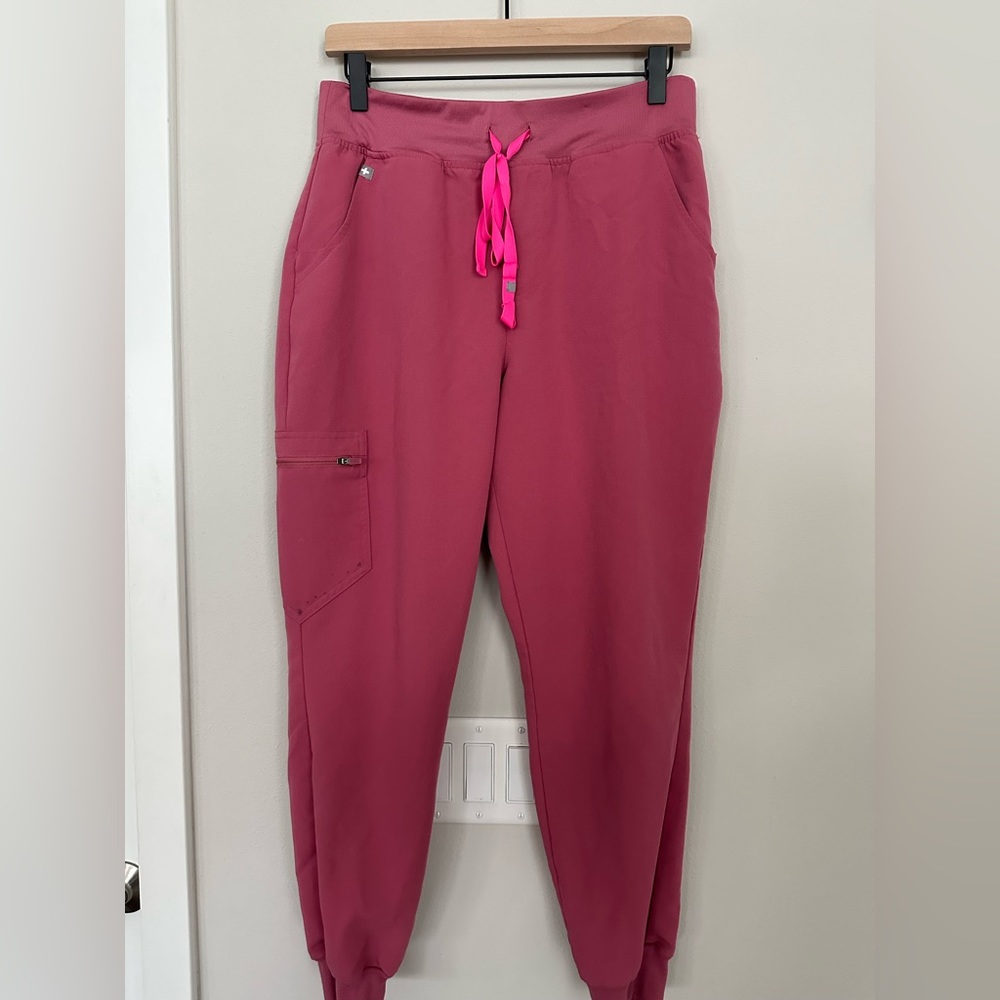 Figs Quartz BCA Zamora High Waisted 2.0 - Petite Jogger Scrub Pants